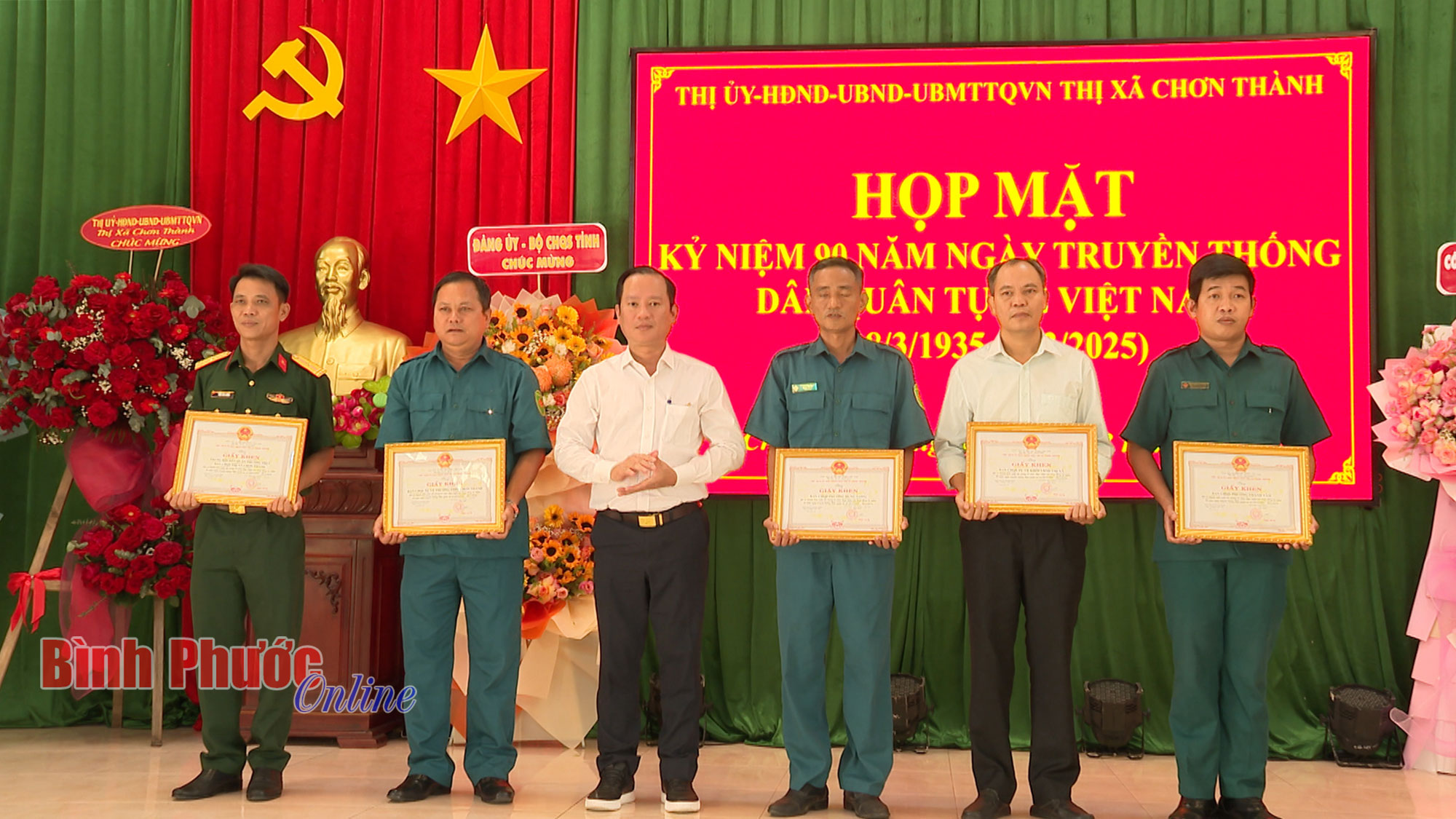 Chơn Thành: Lực lượng dân quân tự vệ chiếm gần 1,6% dân số