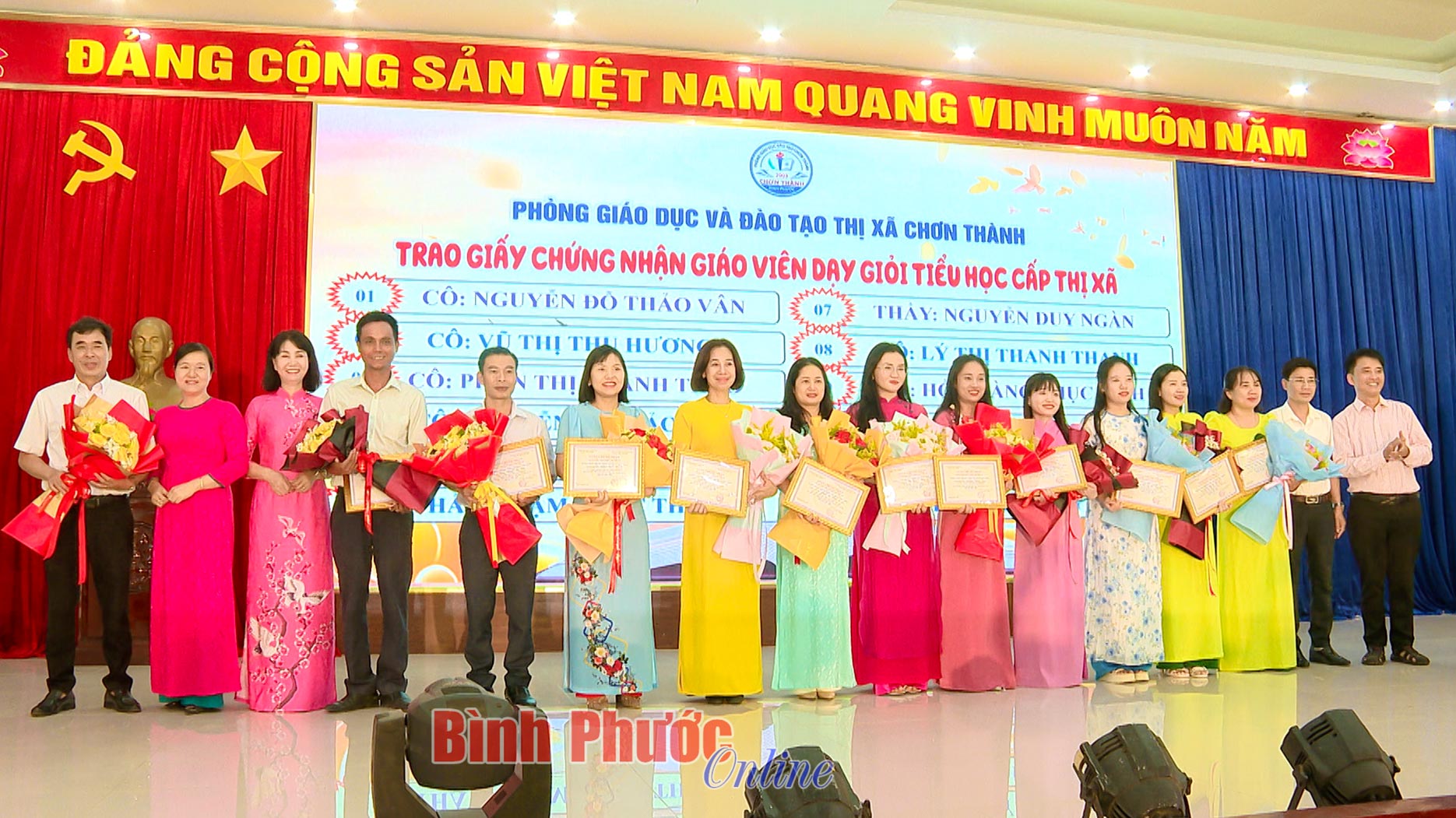 Chơn Thành: Vinh danh 94 giáo viên dạy giỏi tiểu học