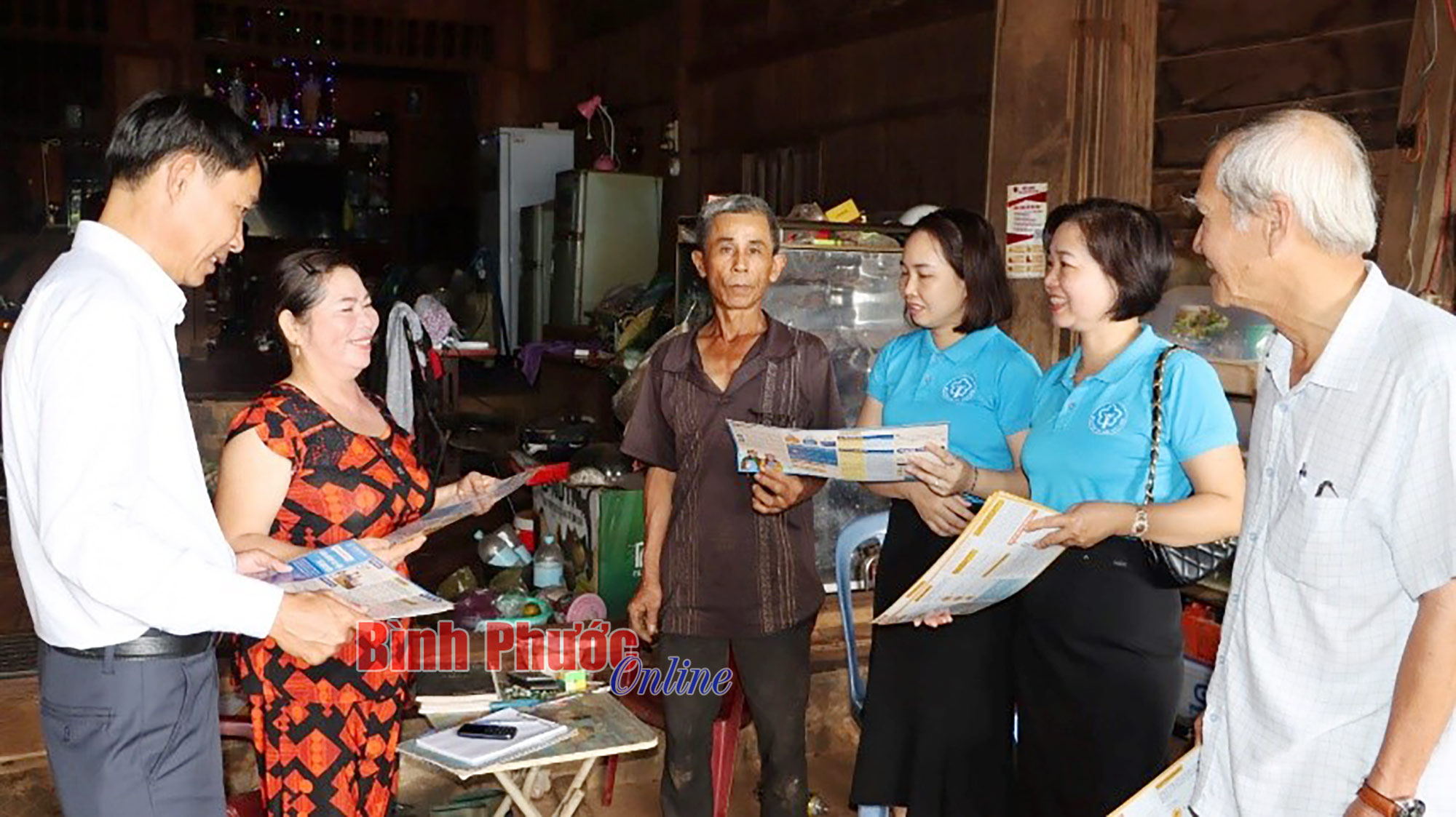 Giảm thời gian đóng bảo hiểm: Người dân phấn khởi