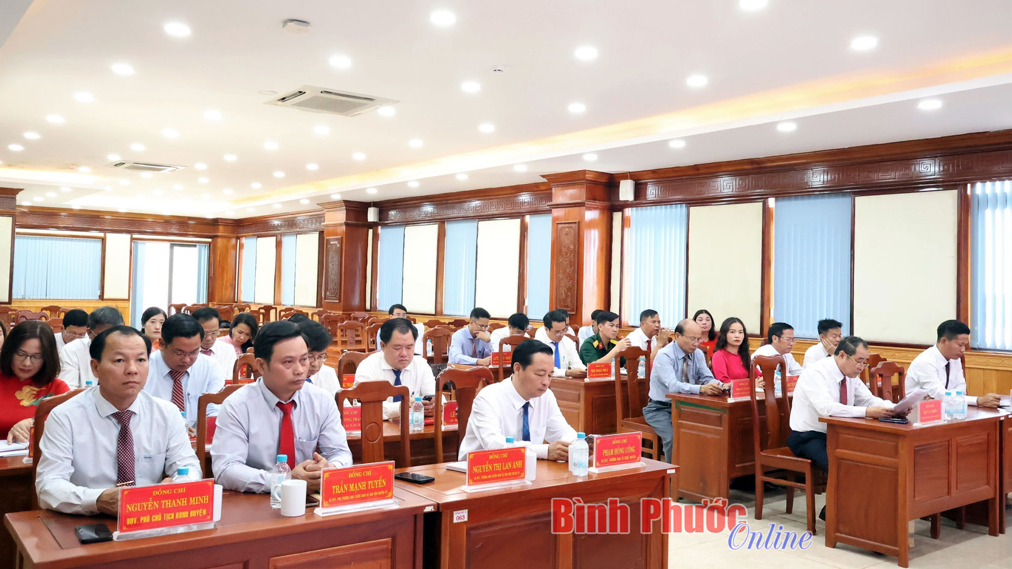 Huyện ủy Phú Riềng triển khai, quán triệt văn bản của trung ương, tỉnh