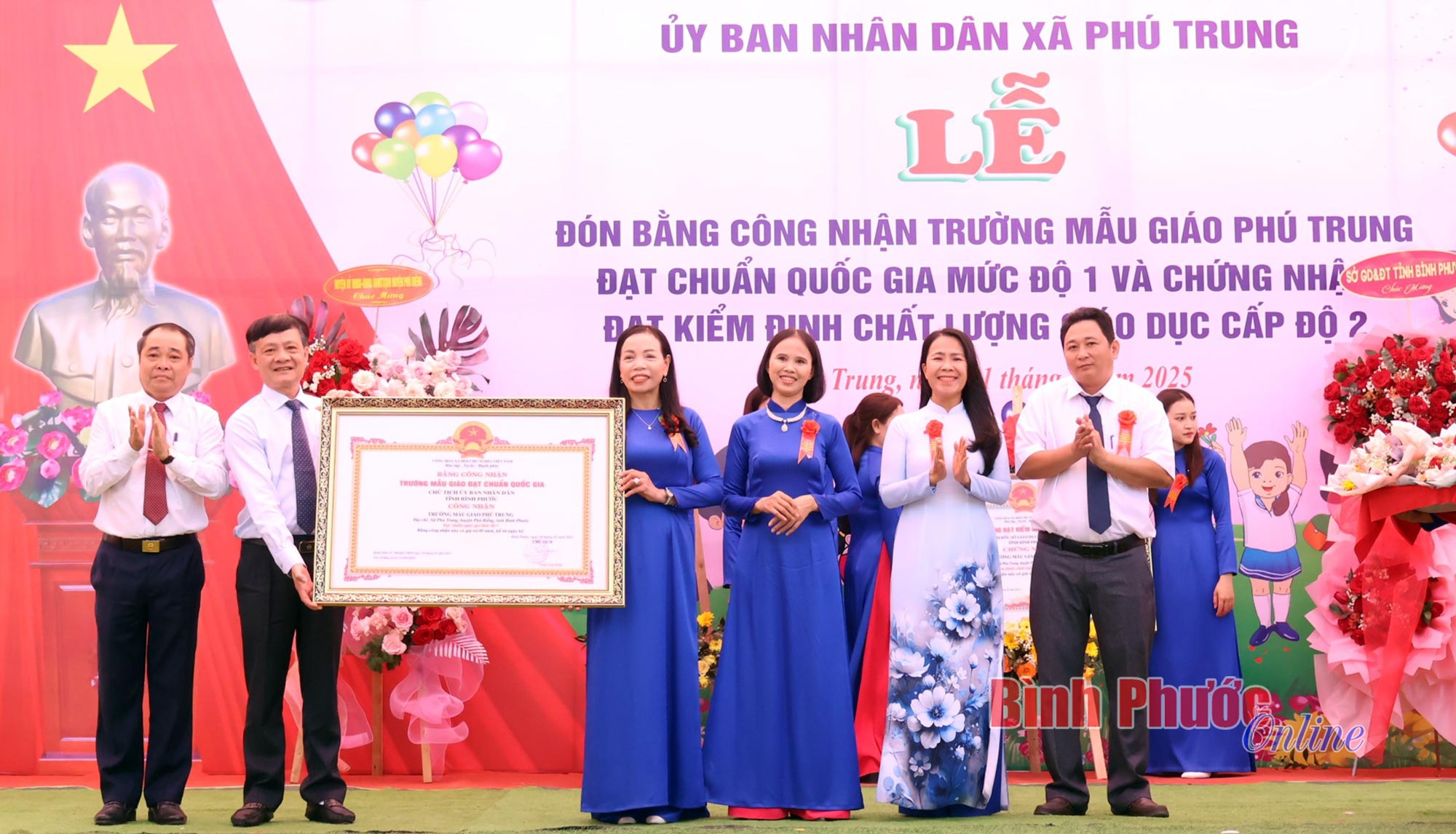 Mẫu giáo Phú Trung đạt chuẩn quốc gia 