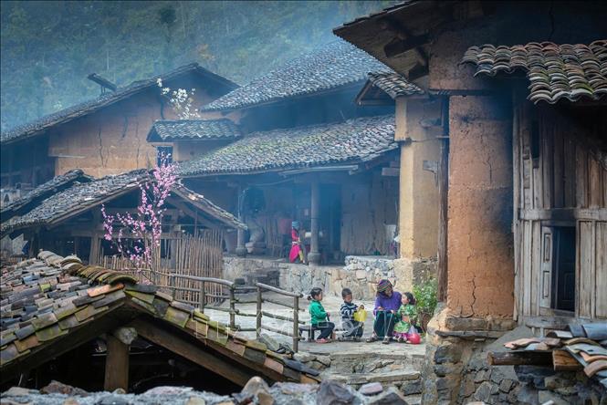 Nhà trình tường - di sản văn hóa người Mông ở Hà Giang 