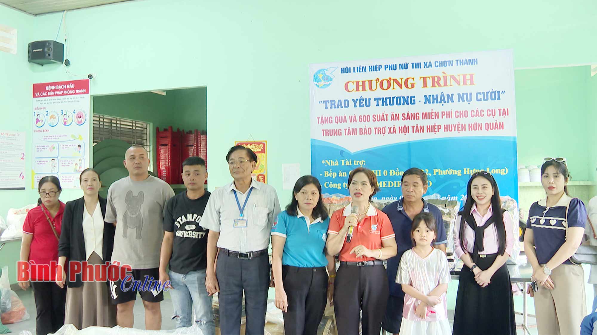 Trao yêu thương - Nhận nụ cười