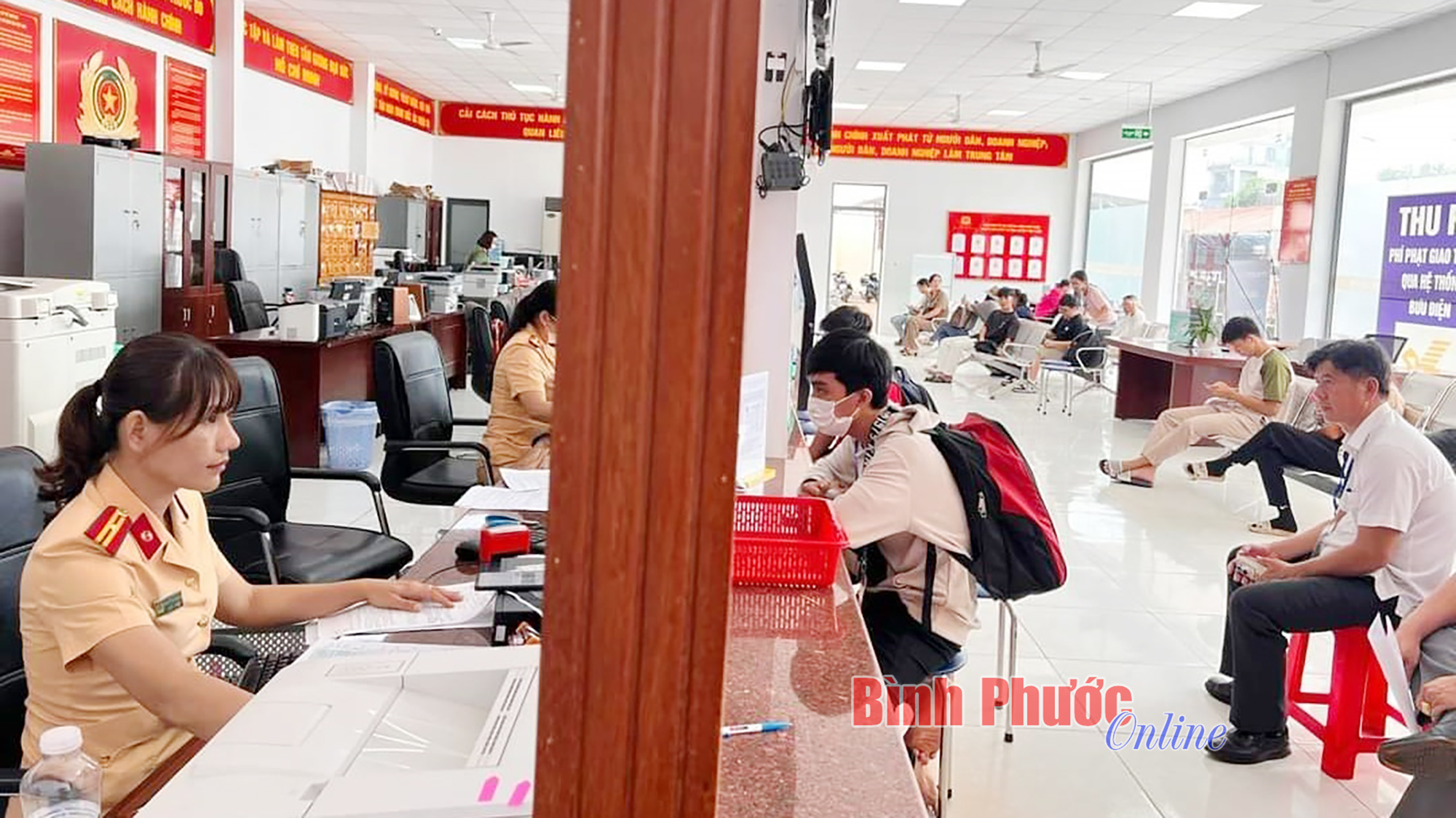 Từ ngày 1-3-2025, Công an tỉnh Bình Phước làm thủ tục cấp giấy phép lái xe