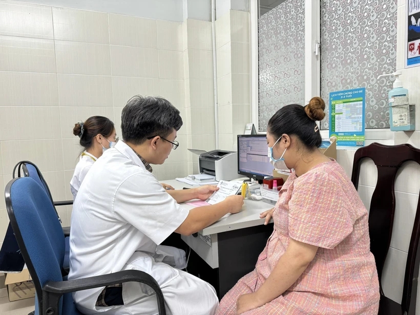 Từ ngày 20-3, không kỷ luật đảng viên khi sinh con thứ 3