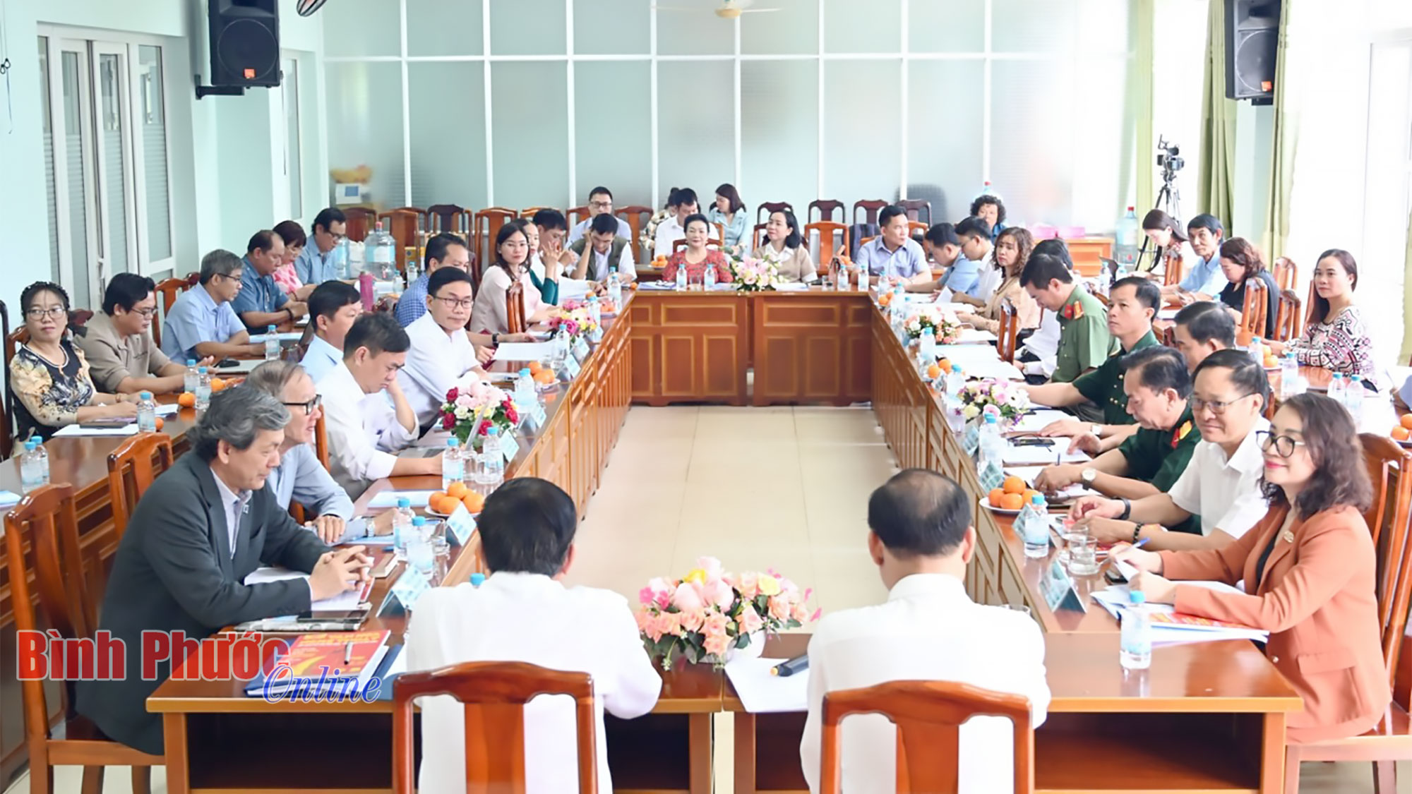 Văn học nghệ thuật: Cầu nối văn hóa với công chúng