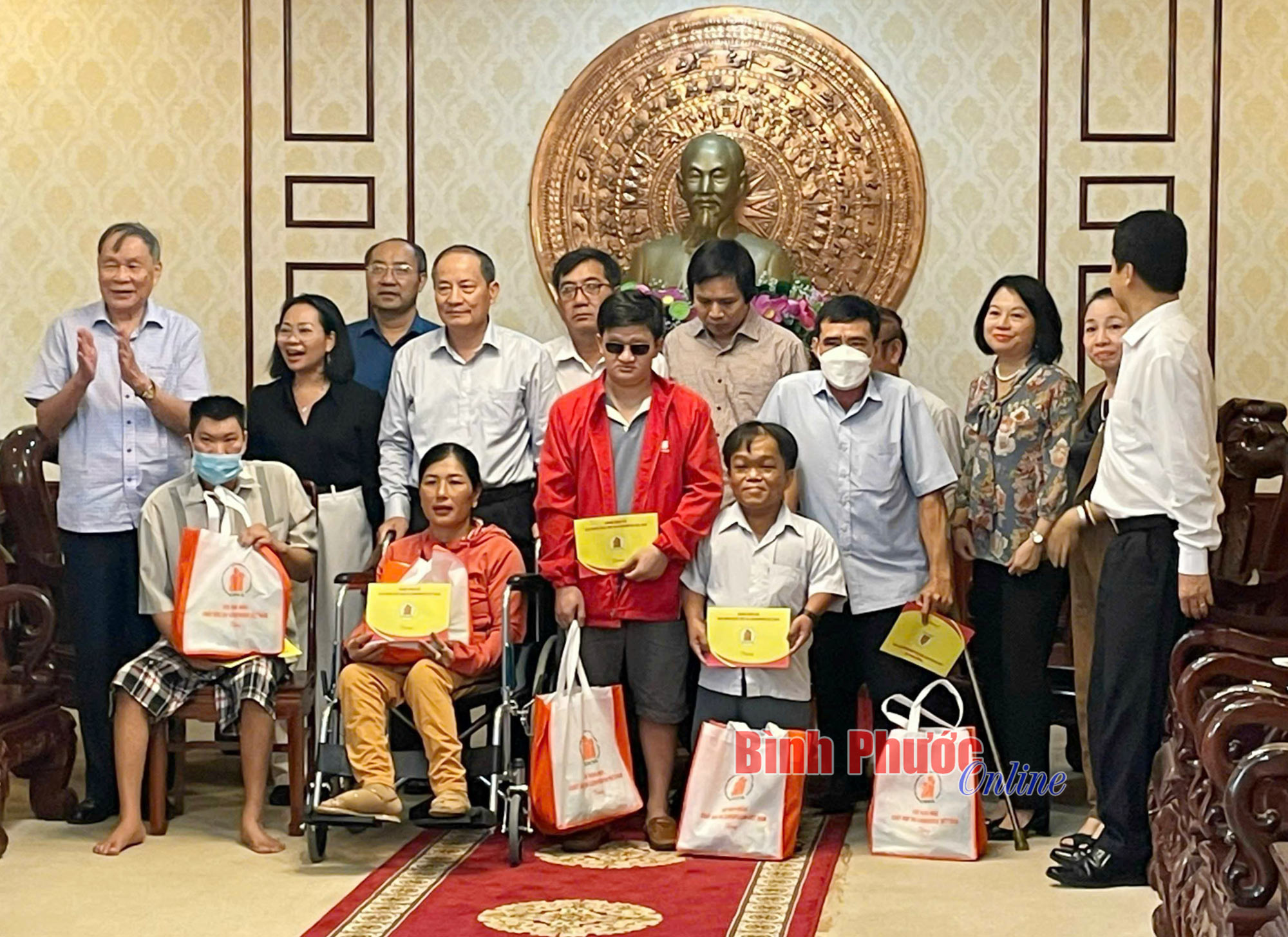 Xoa dịu nỗi đau da cam