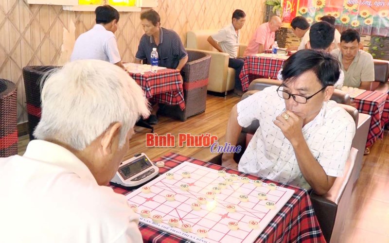 35 kỳ thủ thi cờ tướng mừng kỷ niệm 46 năm Ngày giải phóng miền Nam