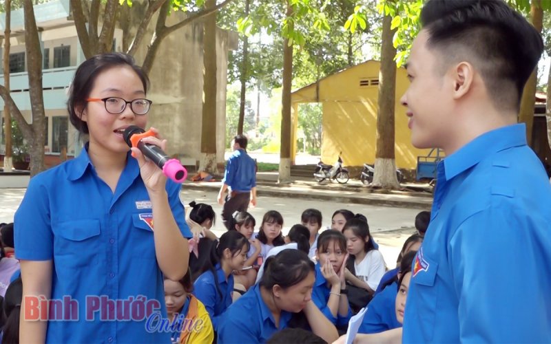 400 học sinh được tuyên truyền về bầu cử, ma túy, bạo lực học đường