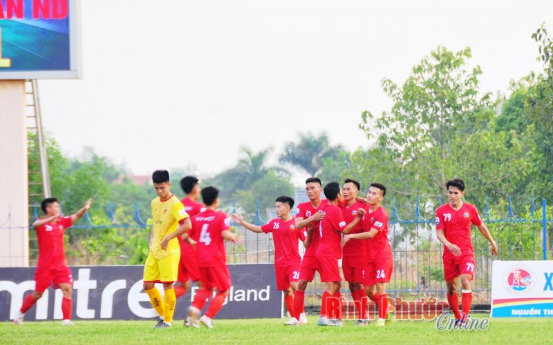 Bình Phước chia điểm với Công an nhân dân trên sân nhà