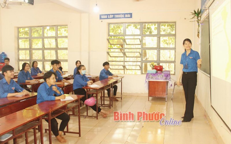 Điểm tựa vững vàng cho học sinh nghèo