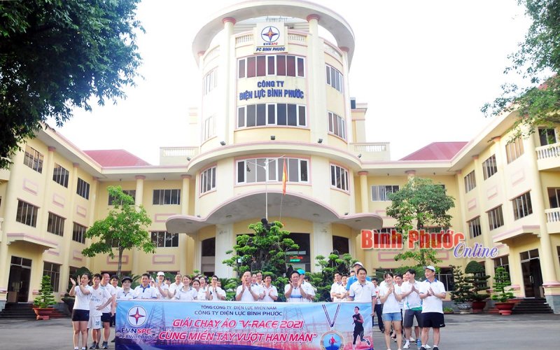 Điện lực Bình Phước phát động chạy bộ “Cùng miền Tây vượt hạn mặn”