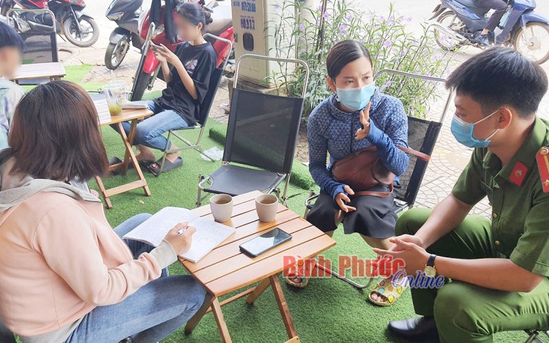 Đồng Xo&agrave;i: C&aacute;ch ly tại nh&agrave; 29 trường hợp F2 tiếp x&uacute;c với 3 người đi tr&ecirc;n chuyến bay VJ 133