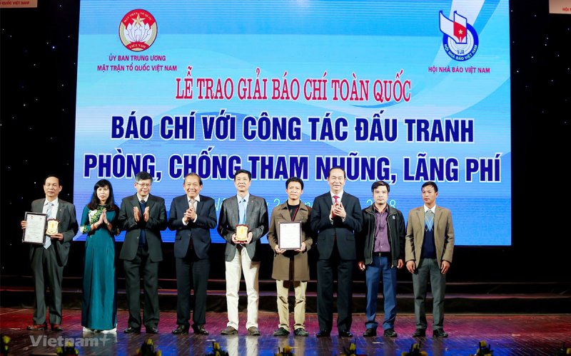 Giải báo chí toàn quốc với công tác đấu tranh phòng, chống tham nhũng, lãng phí