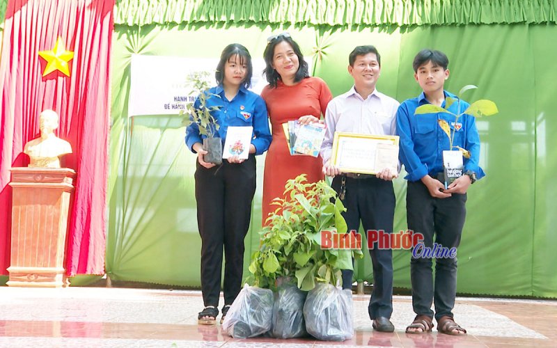 Hành trình “1 tỷ cây xanh” đến huyện Bù Đăng