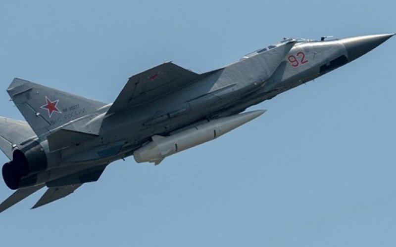 MiG-31 Nga bám sát máy bay do thám Mỹ ở Thái Bình Dương