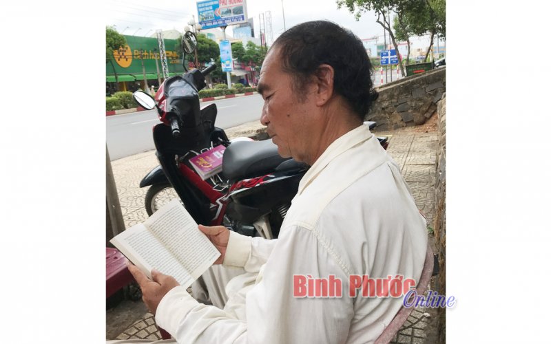 N&acirc;ng cao vai tr&ograve; của S&aacute;ch trong đời sống x&atilde; hội