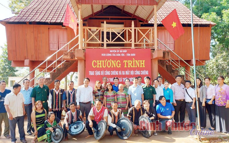 Ph&aacute;t huy truyền thống anh h&ugrave;ng tr&ecirc;n bi&ecirc;n giới