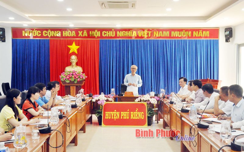 Phú Riềng: 58,5% đất nông nghiệp tách ra khỏi lâm phần đã được cấp GCNQSDĐ 