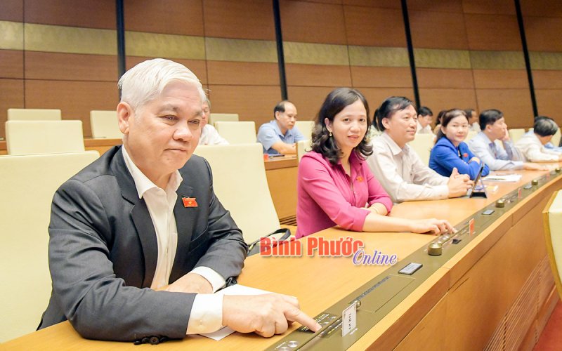 Quốc hội thông qua Nghị quyết miễn nhiệm Thủ tướng Nguyễn Xuân Phúc