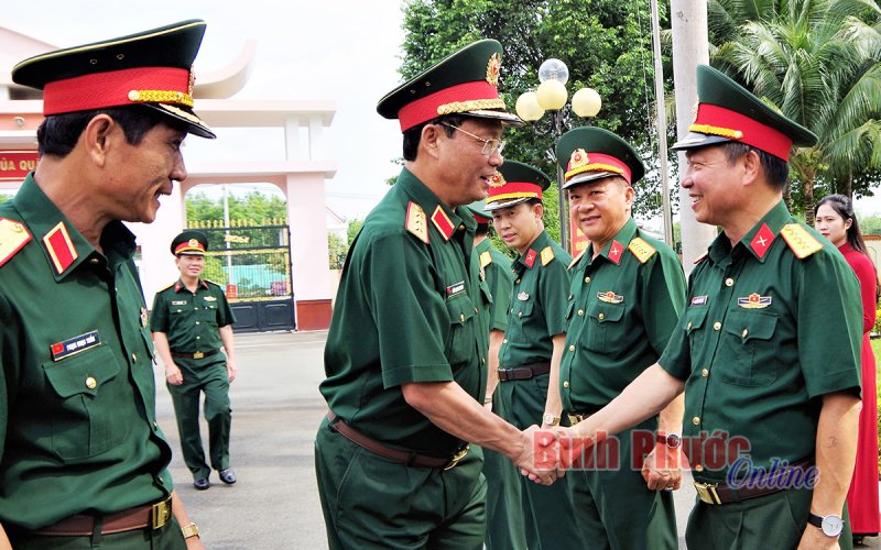 Thượng tướng Trần Quang Phương làm việc tại Binh đoàn 16