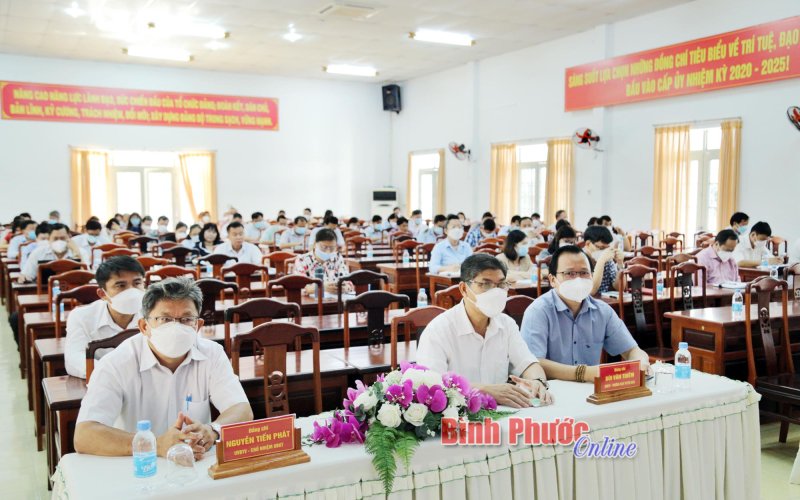 256 cán bộ, đảng viên tham gia lớp bồi dưỡng nghiệp vụ công tác xây dựng Đảng 