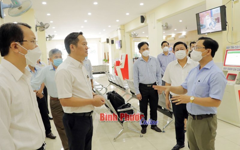 Áp dụng tối đa công nghệ thông tin trong giải quyết thủ tục hành chính