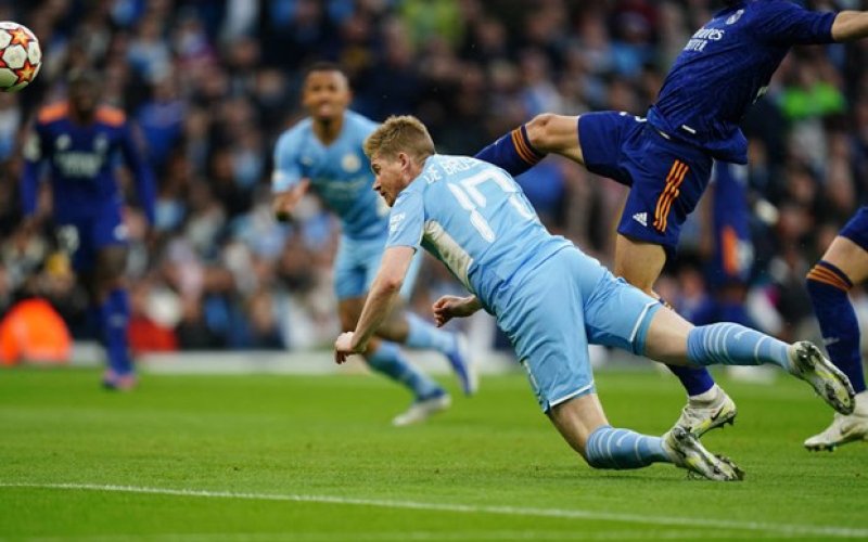 Benzema và De Bruyne lập kỷ lục sau trận cầu lịch sử Champions League