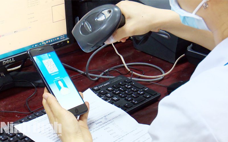 BHXH tỉnh: Lấy người dân làm trung tâm phục vụ