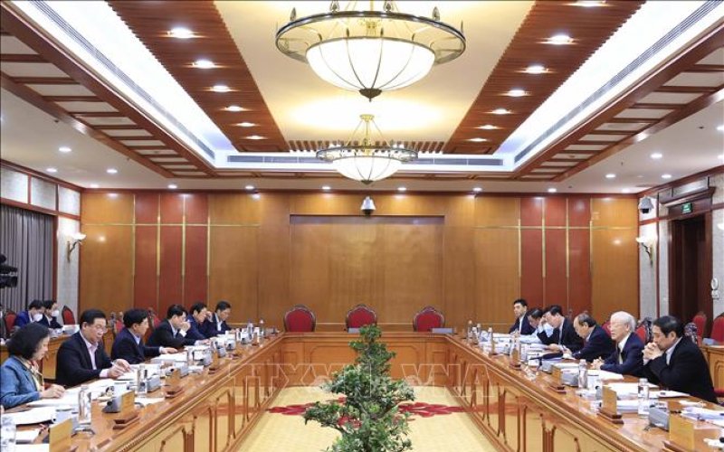 Bộ Chính trị chỉ đạo xử lý dứt điểm các vụ án tham nhũng, tiêu cực nghiêm trọng