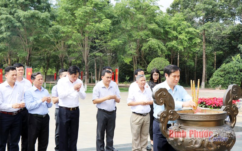 Đoàn công tác Ban Tuyên giáo Trung ương thăm và làm việc tại huyện Lộc Ninh