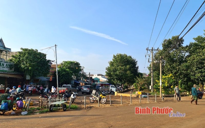 Đống rác gần trụ sở UBND xã Bom Bo đã được xử lý