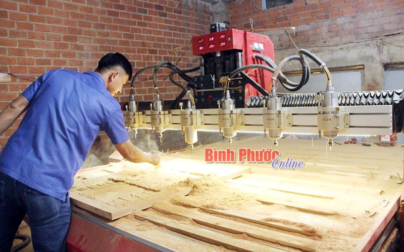 Đưa công nghệ vào nghề mộc truyền thống