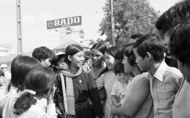 Hình ảnh thành phố Sài Gòn sống trong niềm vui chiến thắng 30-4-1975