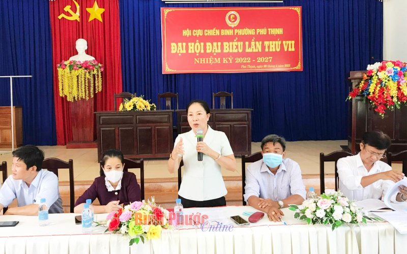 Lãnh đạo thị xã Bình Long đối thoại với người dân