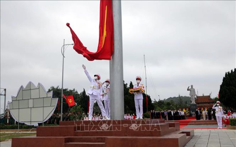 Lễ thượng cờ v&agrave; kh&aacute;nh th&agrave;nh cột cờ Tổ quốc tr&ecirc;n đảo C&ocirc; T&ocirc;