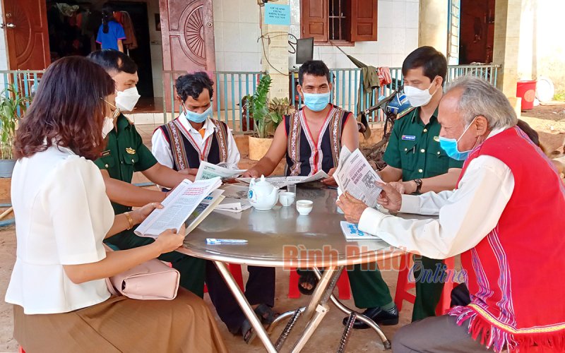 Những vấn đề có tính nguyên tắc nâng cao năng lực lãnh đạo và sức chiến đấu của chi, đảng bộ cấp xã