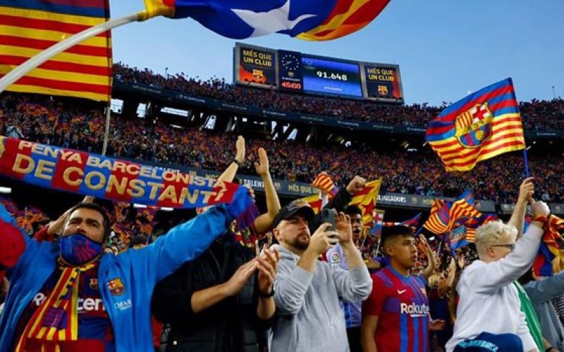 Sân vận động Camp Nou lại thiết lập nên kỷ lục thế giới mới