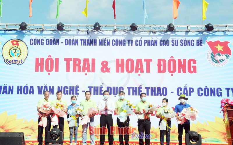 Sôi nổi hội trại công nhân Công ty cao su Sông Bé