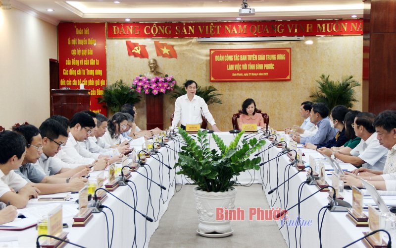 Tăng cường thông tin đối ngoại, nâng cao nhận thức của nhân dân về bảo vệ toàn vẹn lãnh thổ