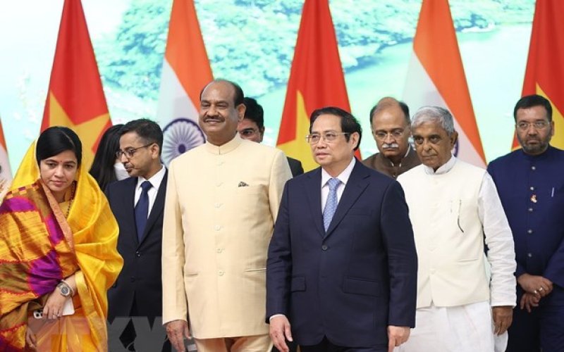 Thủ tướng Phạm Minh Chính hội kiến Chủ tịch Hạ viện Ấn Độ Om Birla