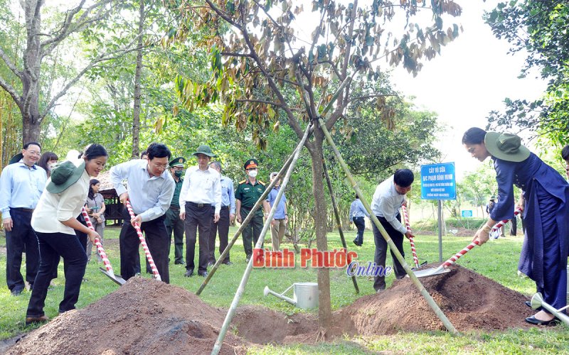 Lộc Ninh vững niềm tin tiếp bước