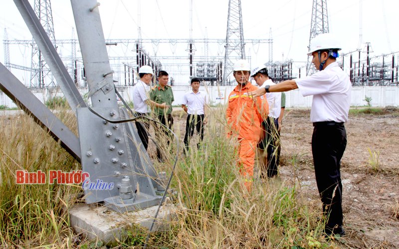 Bình Phước: Kiểm tra bảo đảm an toàn lưới điện cao áp