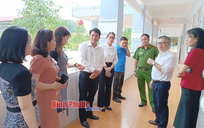 Bình Phước kiểm tra công tác bảo vệ, chăm sóc trẻ em