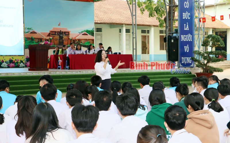 Bình Phước: Tuyên truyền pháp luật phòng, chống bạo lực học đường 