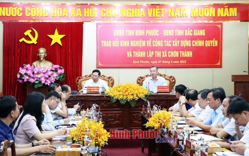 Bình Phước và Bắc Giang trao đổi kinh nghiệm xây dựng chính quyền 