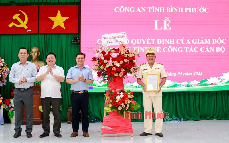 Công an tỉnh Bình Phước công bố các quyết định về công tác cán bộ