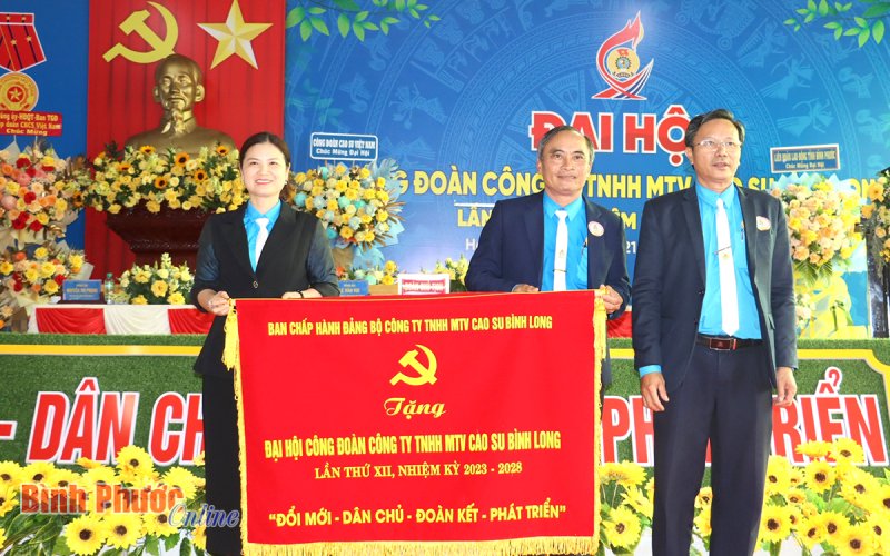 Công ty Cao su Bình Long nộp ngân sách Nhà nước hơn 1.000 tỷ đồng