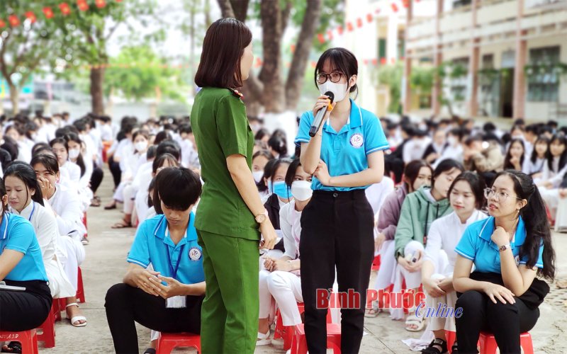 Đồng Xoài: Hơn 1.500 học sinh được tuyên truyền phòng, chống bạo lực học đường