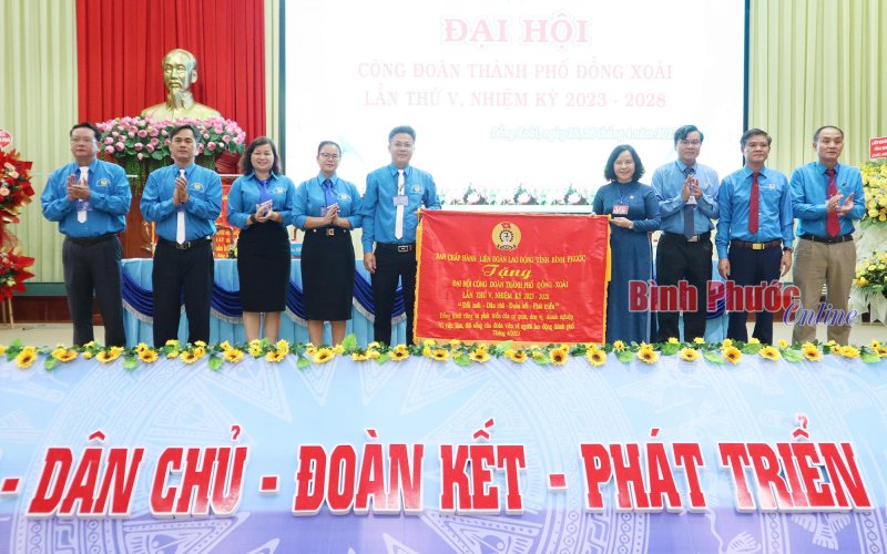 Đồng Xoài: Khai mạc Đại hội đại biểu công đoàn thành phố lần thứ V